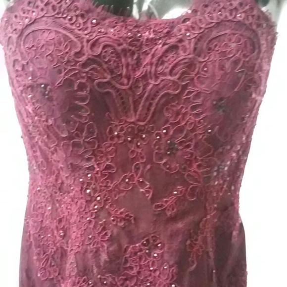 Prom dress - Picture 2 of 6